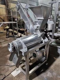 Extrator do suco de abacaxi SUS304, imprensa de parafuso industrial da máquina do suco do gengibre