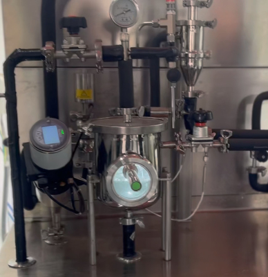 Máquina de esterilização DSI de 50L/H 5.0Mpa para leite / suco / leite em pó