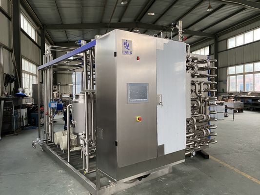 Equipado com base na capacidade de produção de esterilizador de temperatura ultra alta autoclave garantindo a segurança e esterilização para produtos líquidos