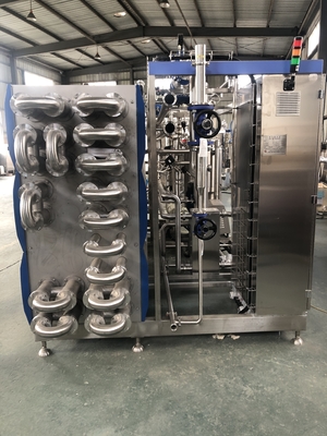 Nova máquina de esterilização SUS304/316 Uht para processamento de suco de frutas, laranja/mango/coco com PLC